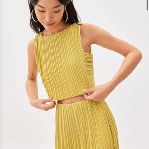 Love, Bonito Matching Set NWT